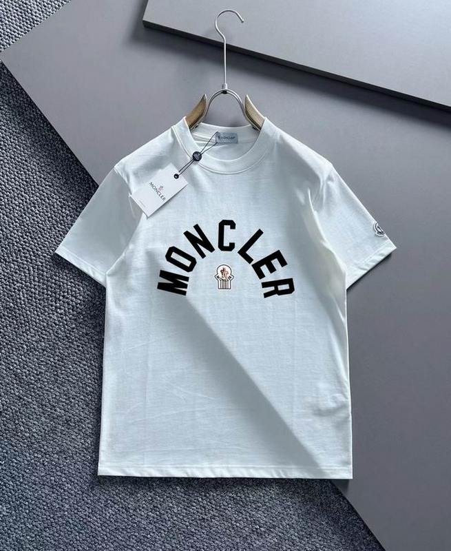 Moncler T-shirts 206